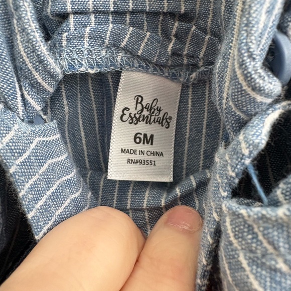 Baby Farm Overalls 6M Embroidered Barn Cow Chicken Cute Outfit - Picture 5 of 5